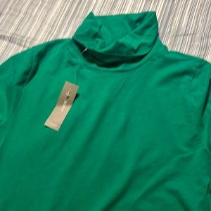 Green tee turtleneck JC